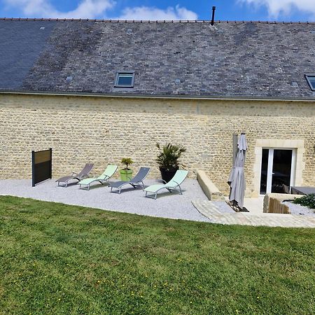Les Gites Du Val Mandeville-en-Bessin Exterior photo