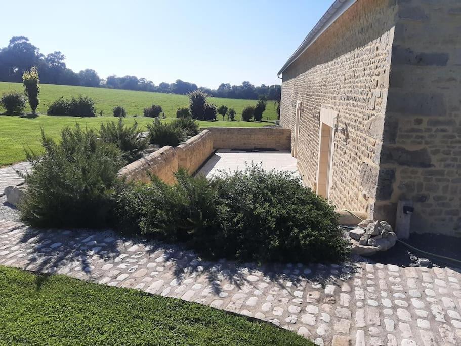 Les Gites Du Val Mandeville-en-Bessin Exterior photo