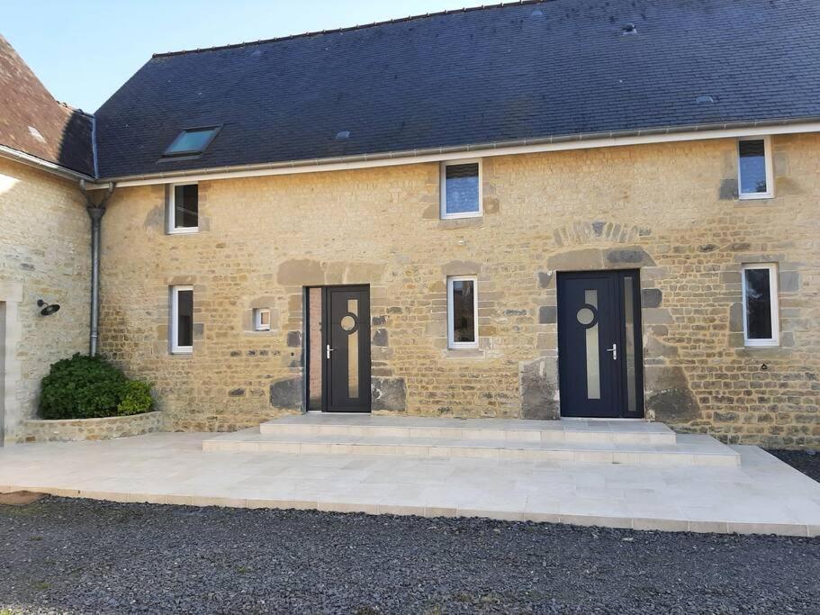 Les Gites Du Val Mandeville-en-Bessin Exterior photo