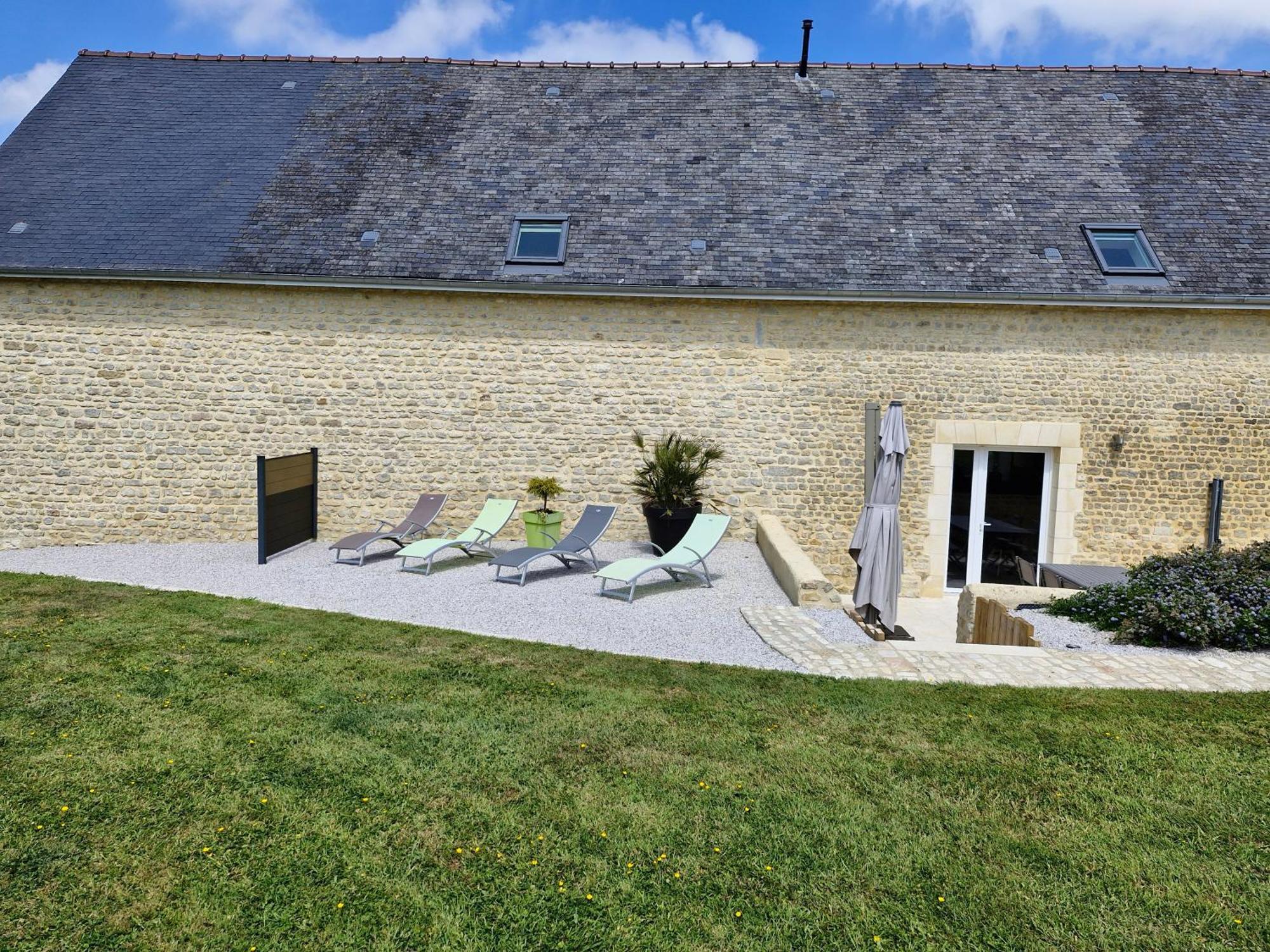 Les Gites Du Val Mandeville-en-Bessin Exterior photo
